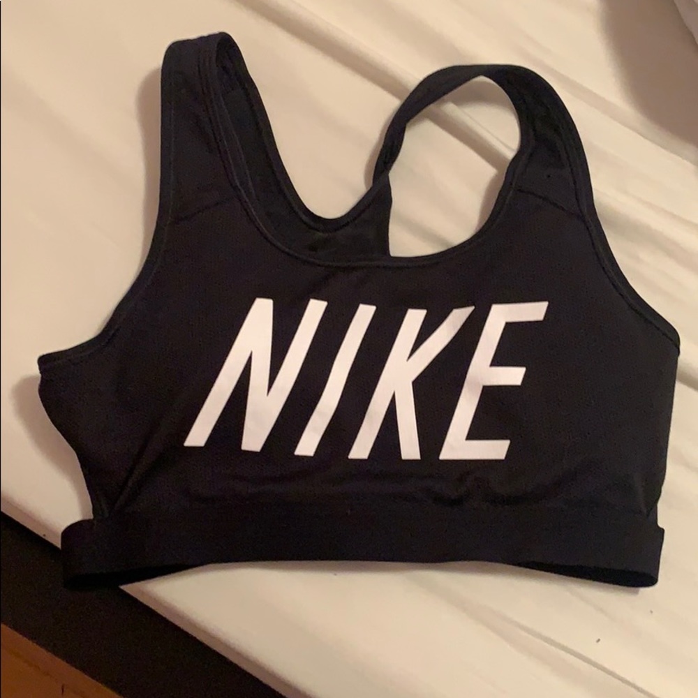 Nike woman’s sports bra